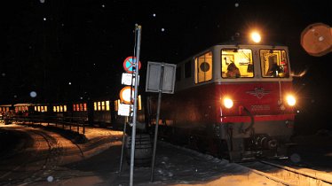 2011.12.31 2095.05 und 2095.12 Silvesterzug nach Fasseldorf